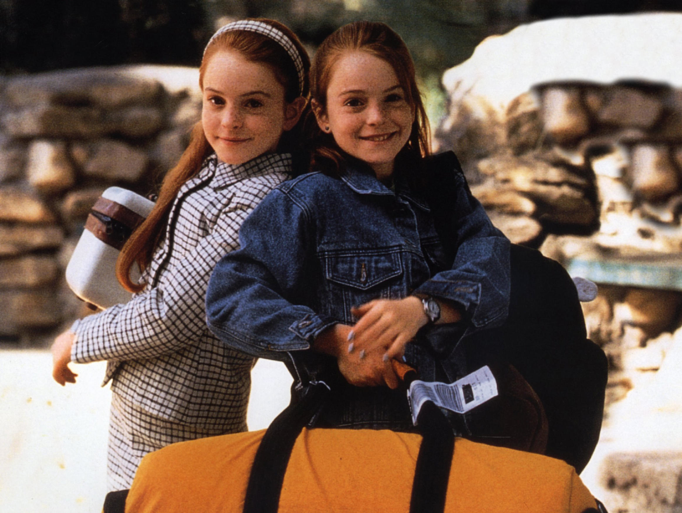 Lindsay Lohan as twins in The Parent Trap