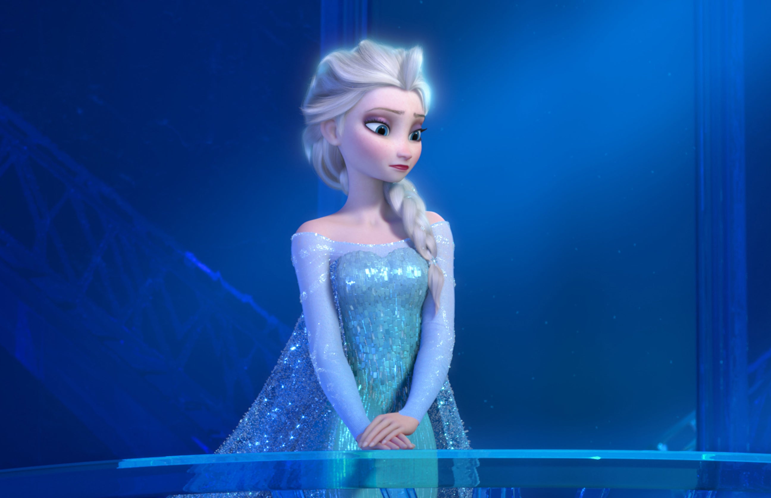 Elsa standing alone in Frozen