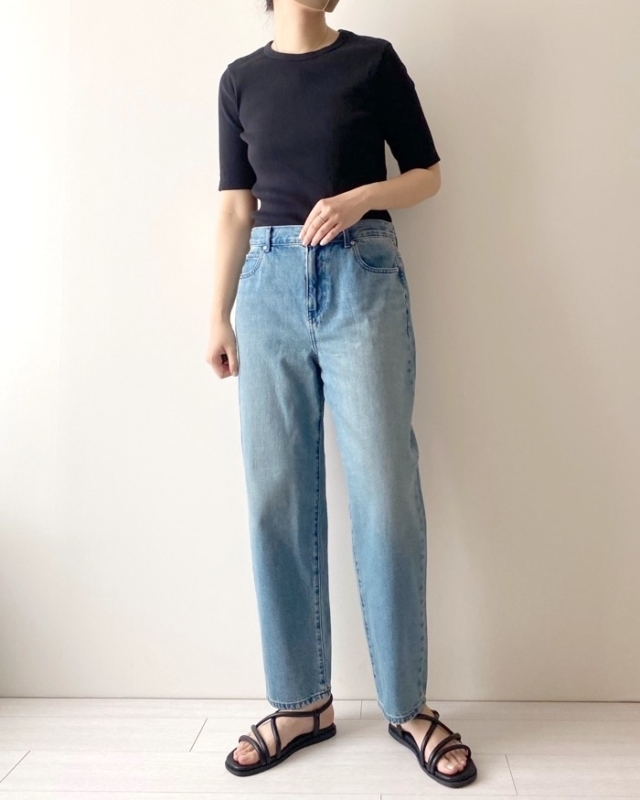 ユニクロのオススメのファッション「ワイドテーパードジーンズ（丈標準69cm）」