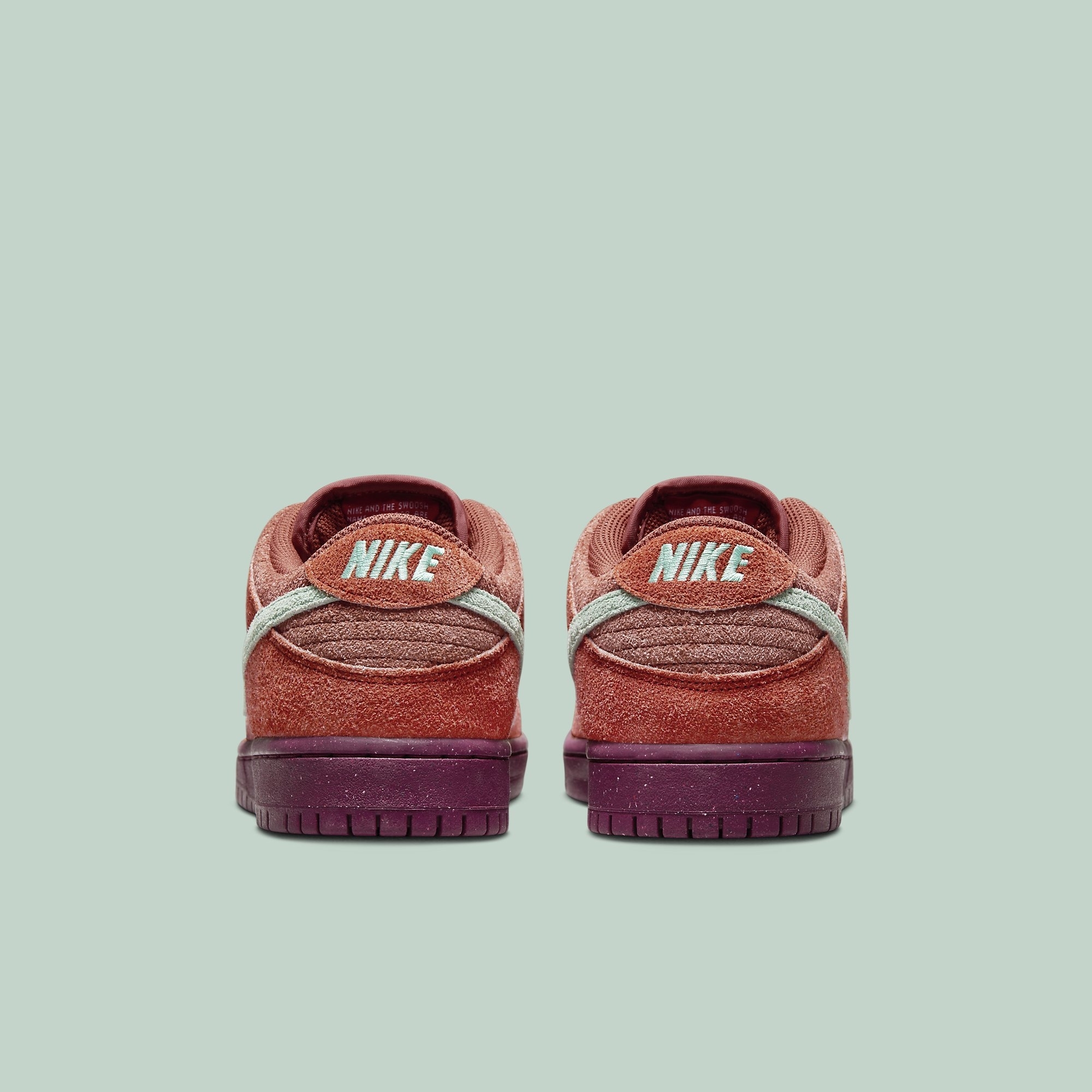 Nike SB Dunk Low 'Mystic Red' DV5429-601 Release Date | Complex