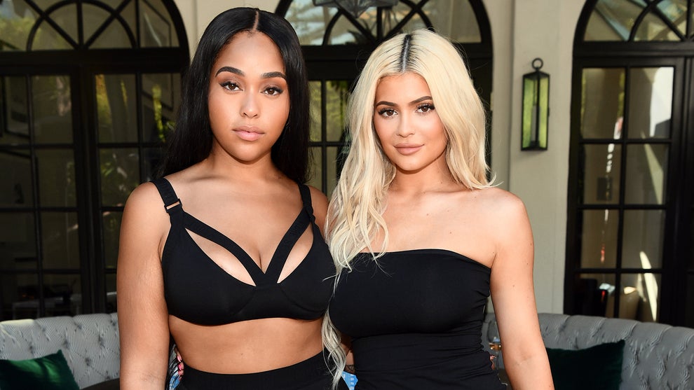 Jordyn Woods sends message with choker necklace at dinner with Kylie Jenner