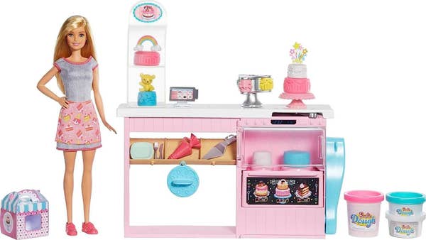Cake Baker Barbie (2014)