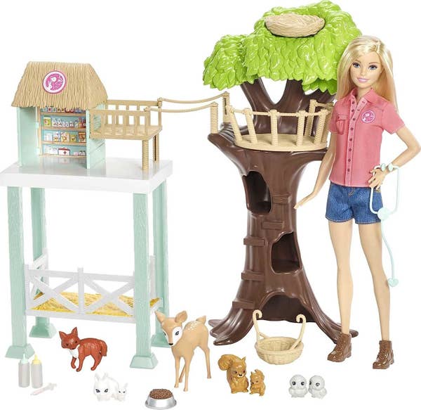Animal Rescuer Barbie (2016)