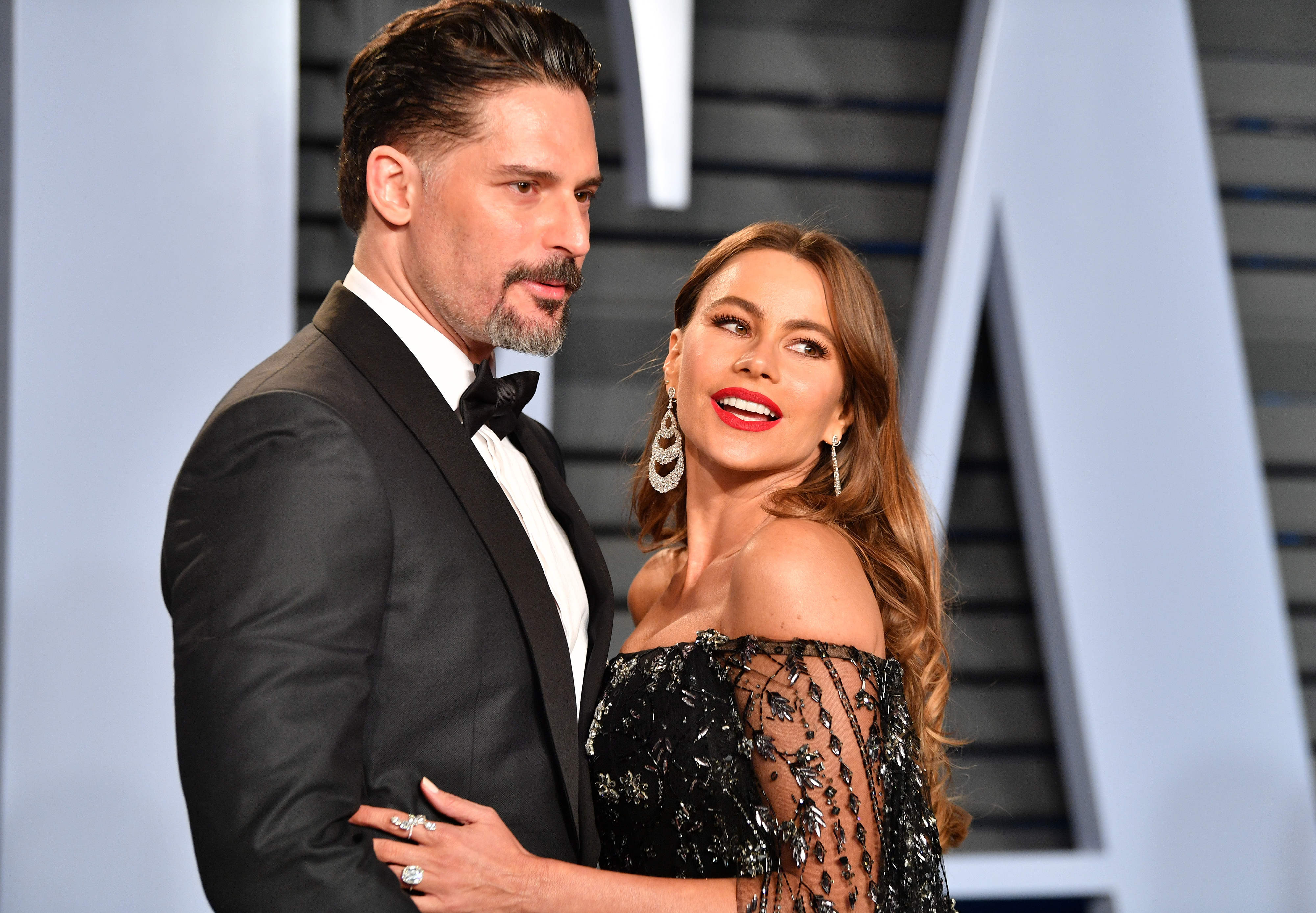 Closeup of Joe Manganiello and Sofía Vergara