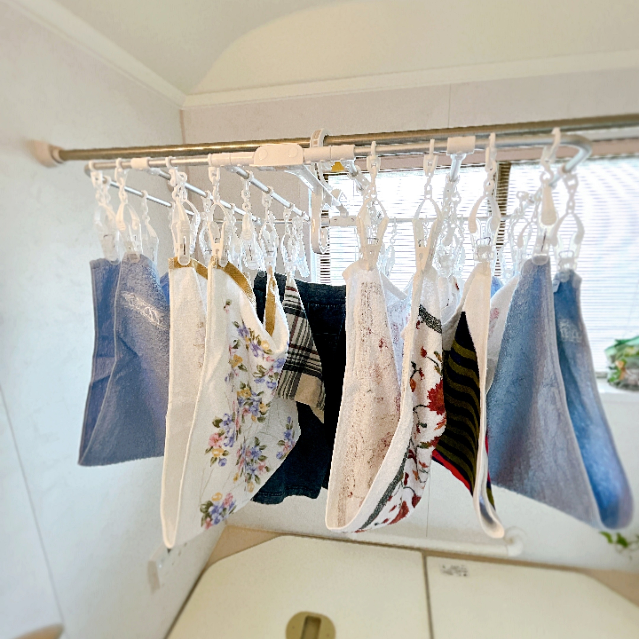 NITORI（ニトリ）おすすめの洗濯便利アイテム「洗濯らくらく 多機能 角ハンガー（ホワイト 40ピンチ）」