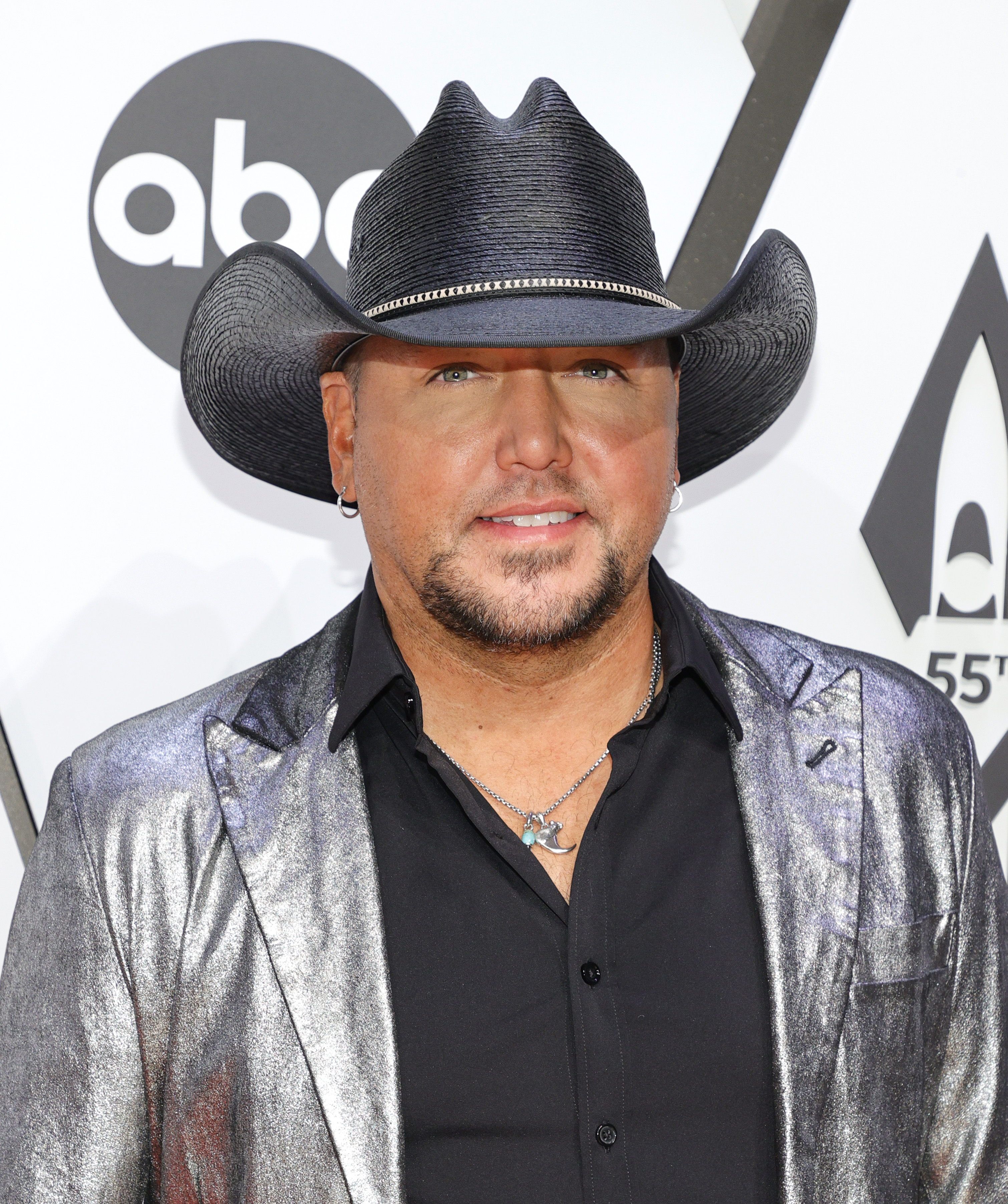 Closeup of Jason Aldean