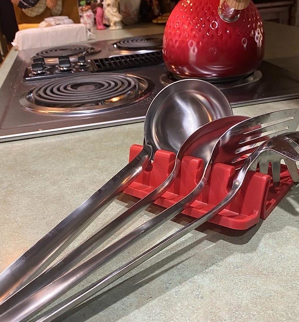 Reviewer&#x27;s photo of the utensil rest in the color Red