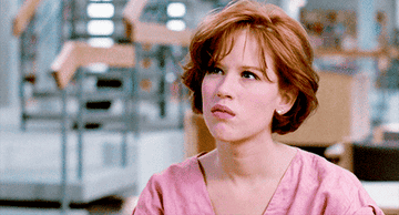 Molly Ringwald gives the middle finger in &quot;The Breakfast Club&quot;