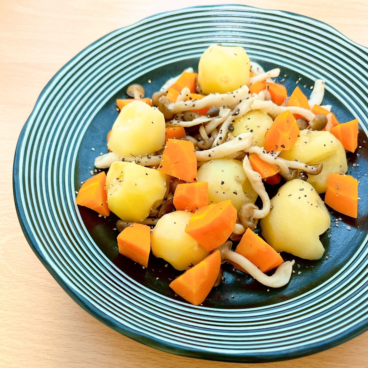 DAISO(ダイソー)のオススメの調理器「電子レンジでヘルシー温野菜」