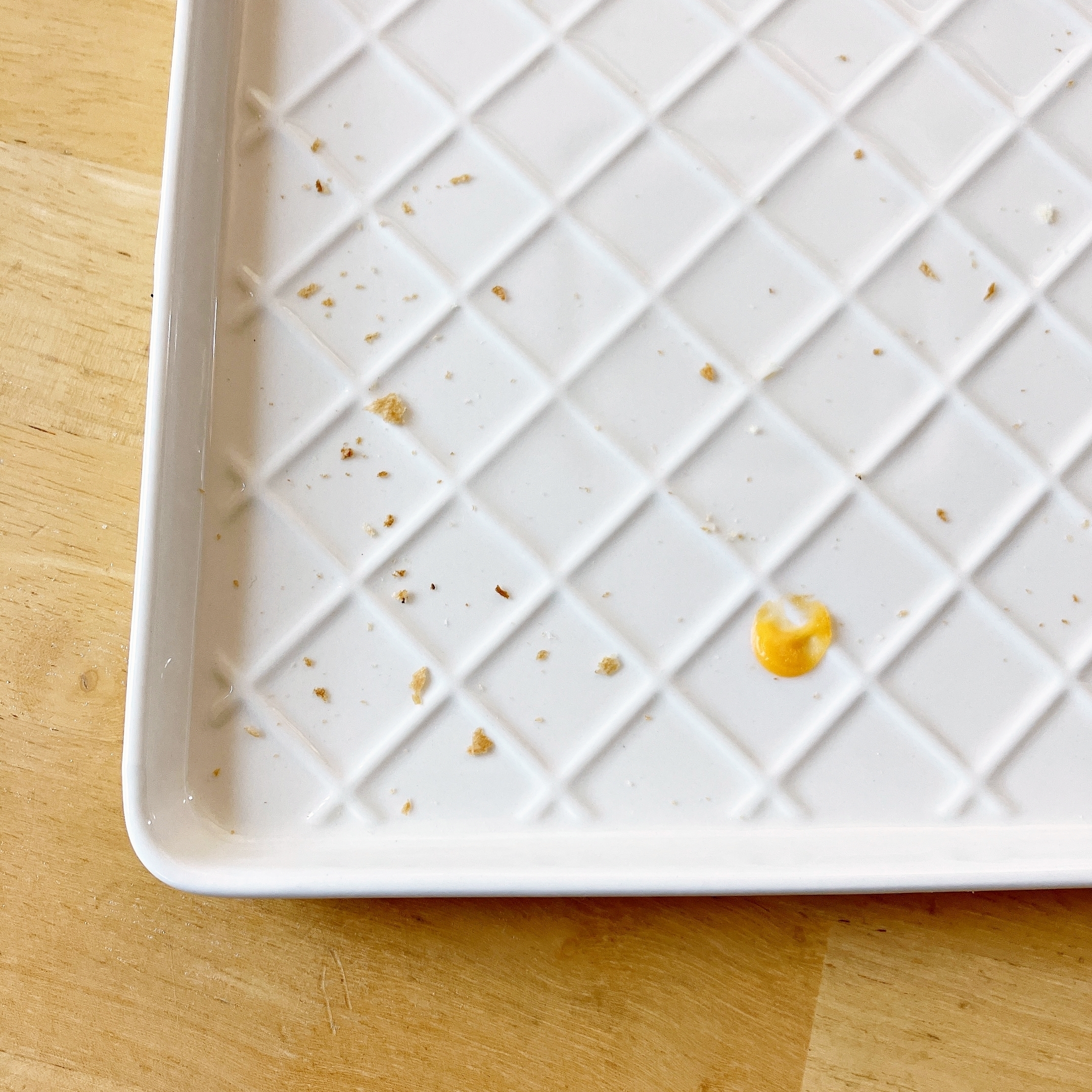 DAISO(ダイソー)のおすすめ食器「トーストプレート(アイボリー)」