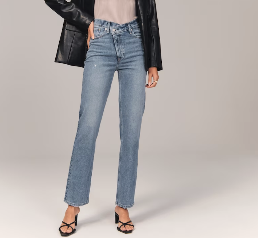 Criss-cross zipper jeans