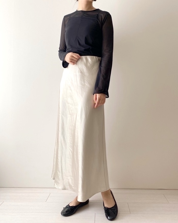 GUのオススメのスカート「サテンロングスカート（丈標準83.0～90.0cm）」