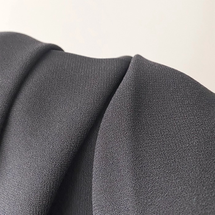 画像・動画】本当に1990円でいいの？GUの「新作トップス」上品な