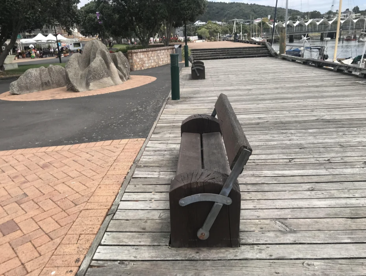 Reversible public benches