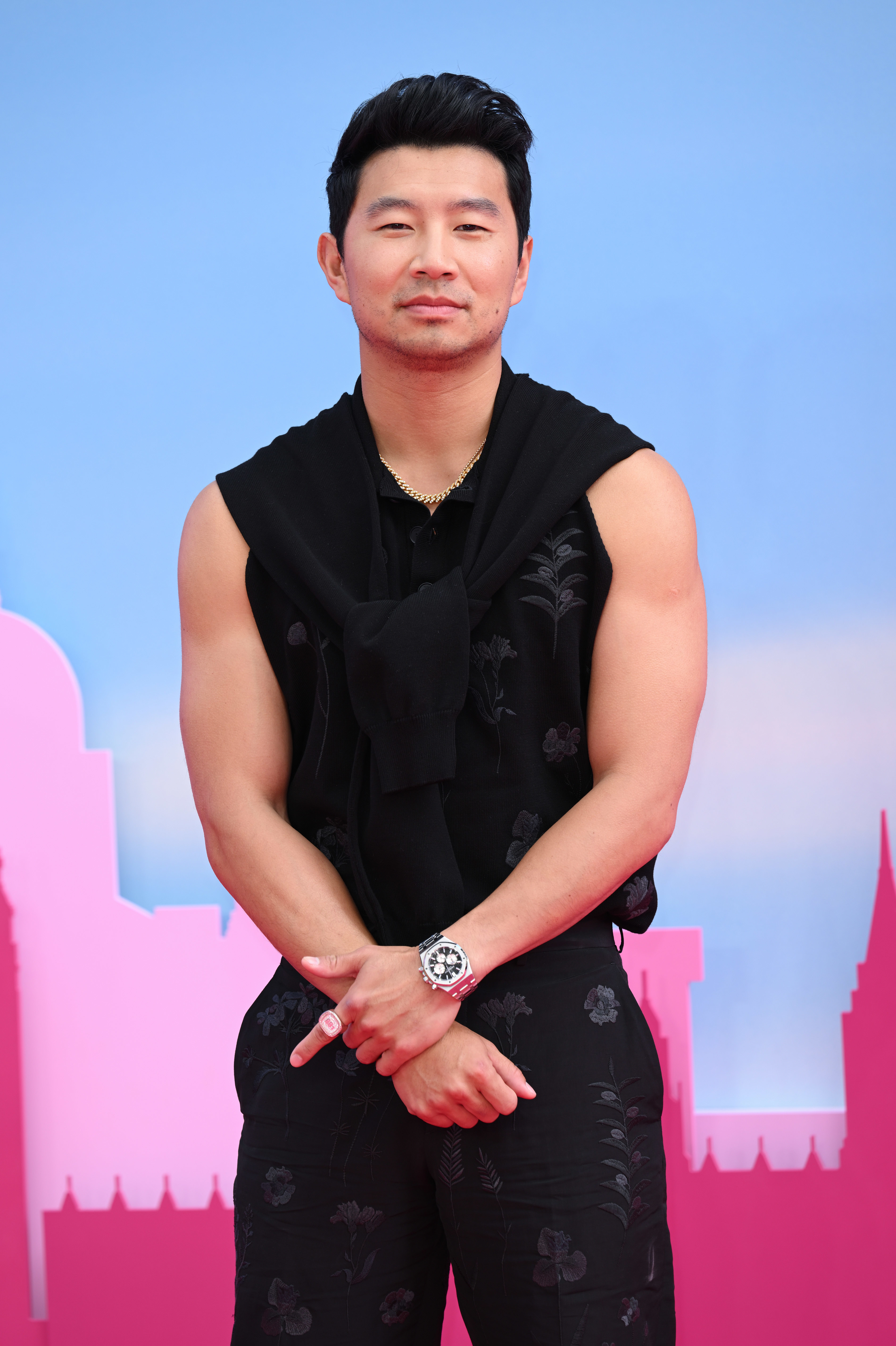 simu during the barbie premiere