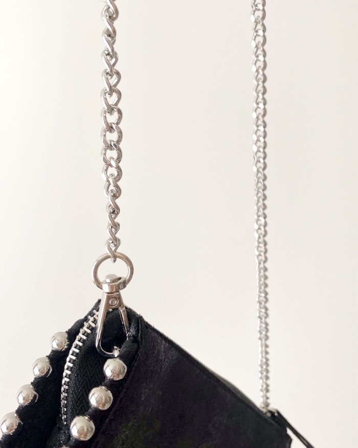 ZARA（ザラ）のおすすめのバッグ「スタッズ付きウォレット型ショルダーバッグ」