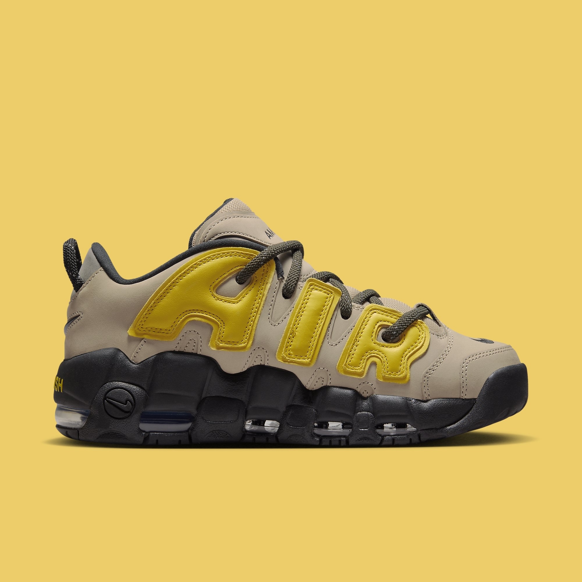 Nike uptempo black clearance yellow