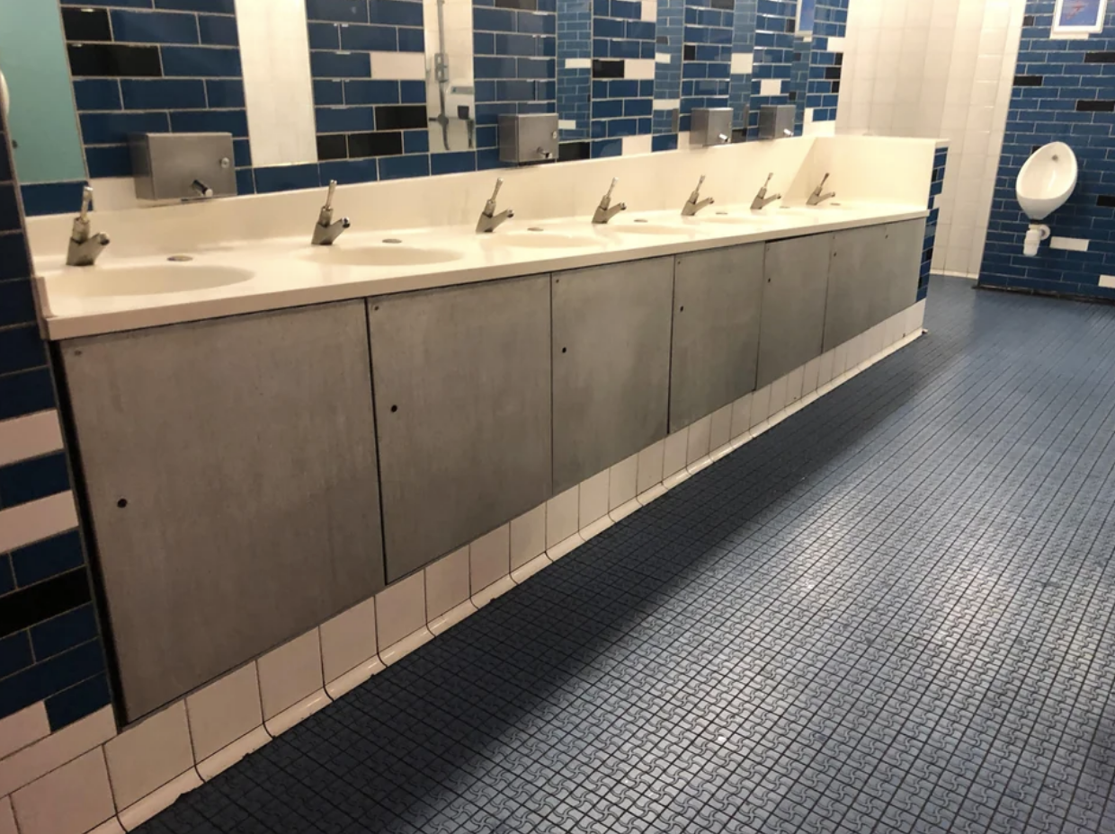 Slanted sinks in a bathroom