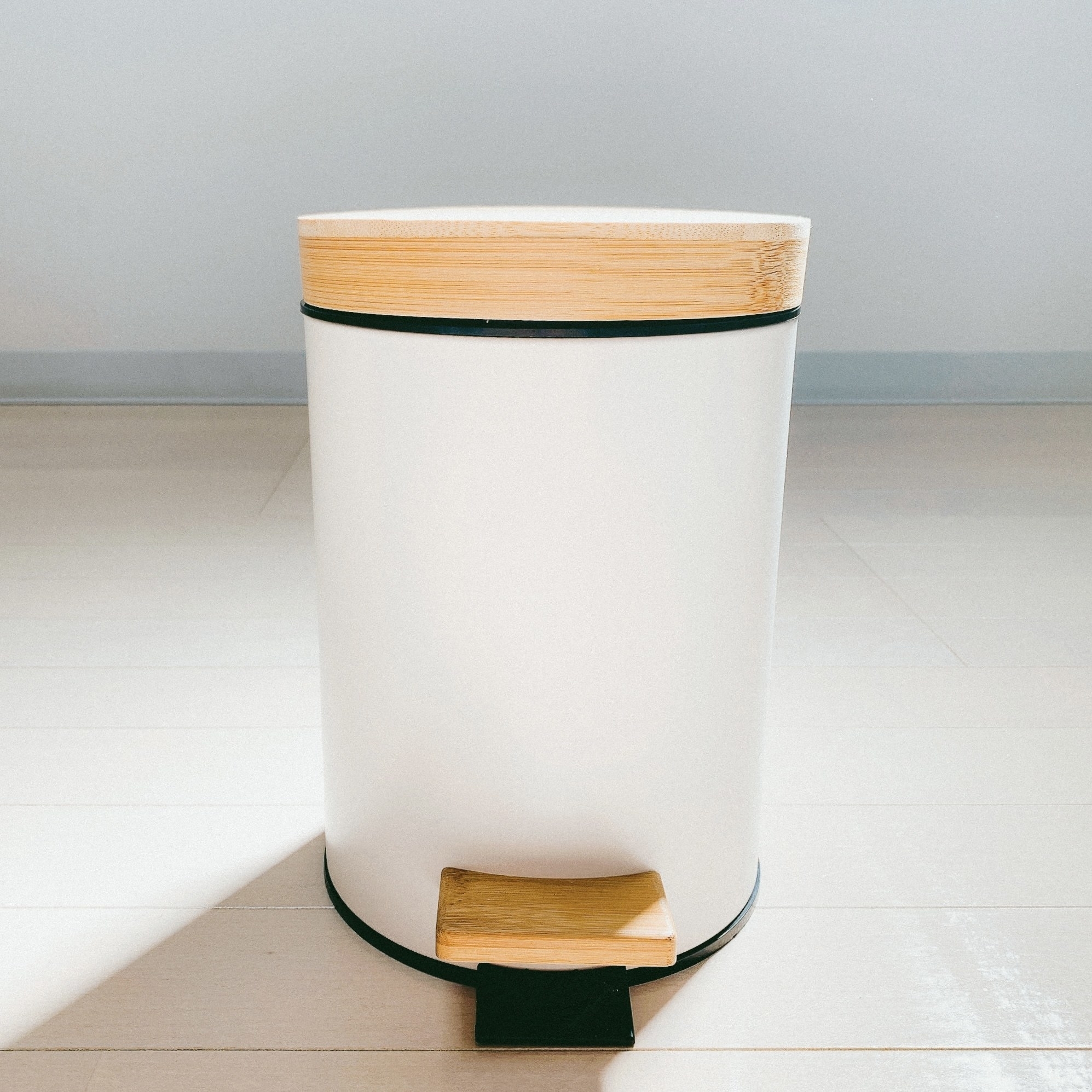 フライングタイガー（Flying Tiger Copenhagen）のオススメインテリア「ゴミ箱」