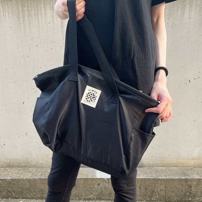 DAISO(ダイソー)のおすすめバッグ「マザーズマチ付バッグ(ELMER)」