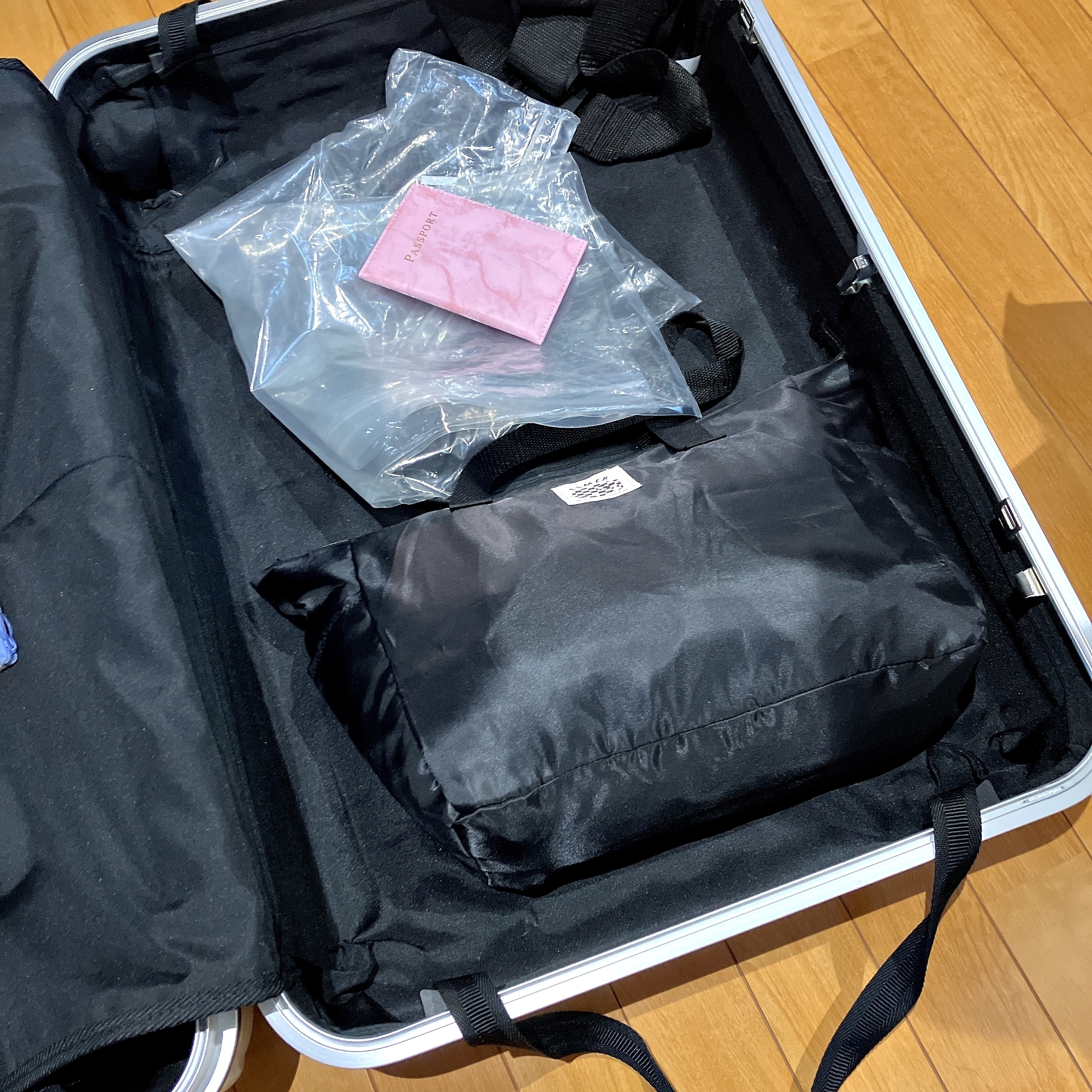 DAISO(ダイソー)のおすすめバッグ「マザーズマチ付バッグ(ELMER)」