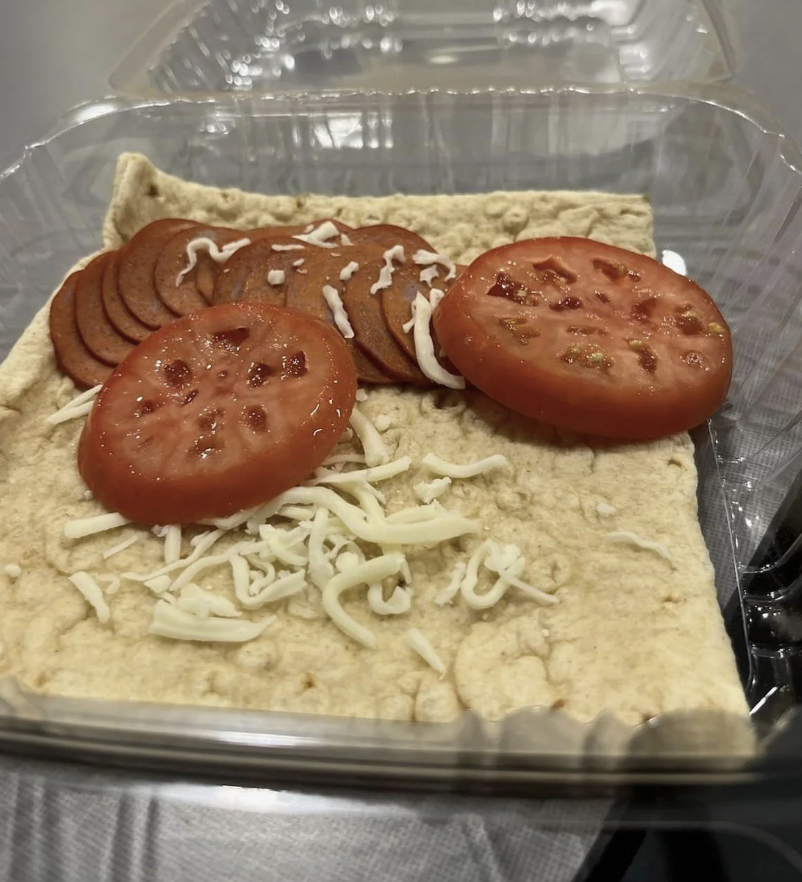 A school lunch pizza