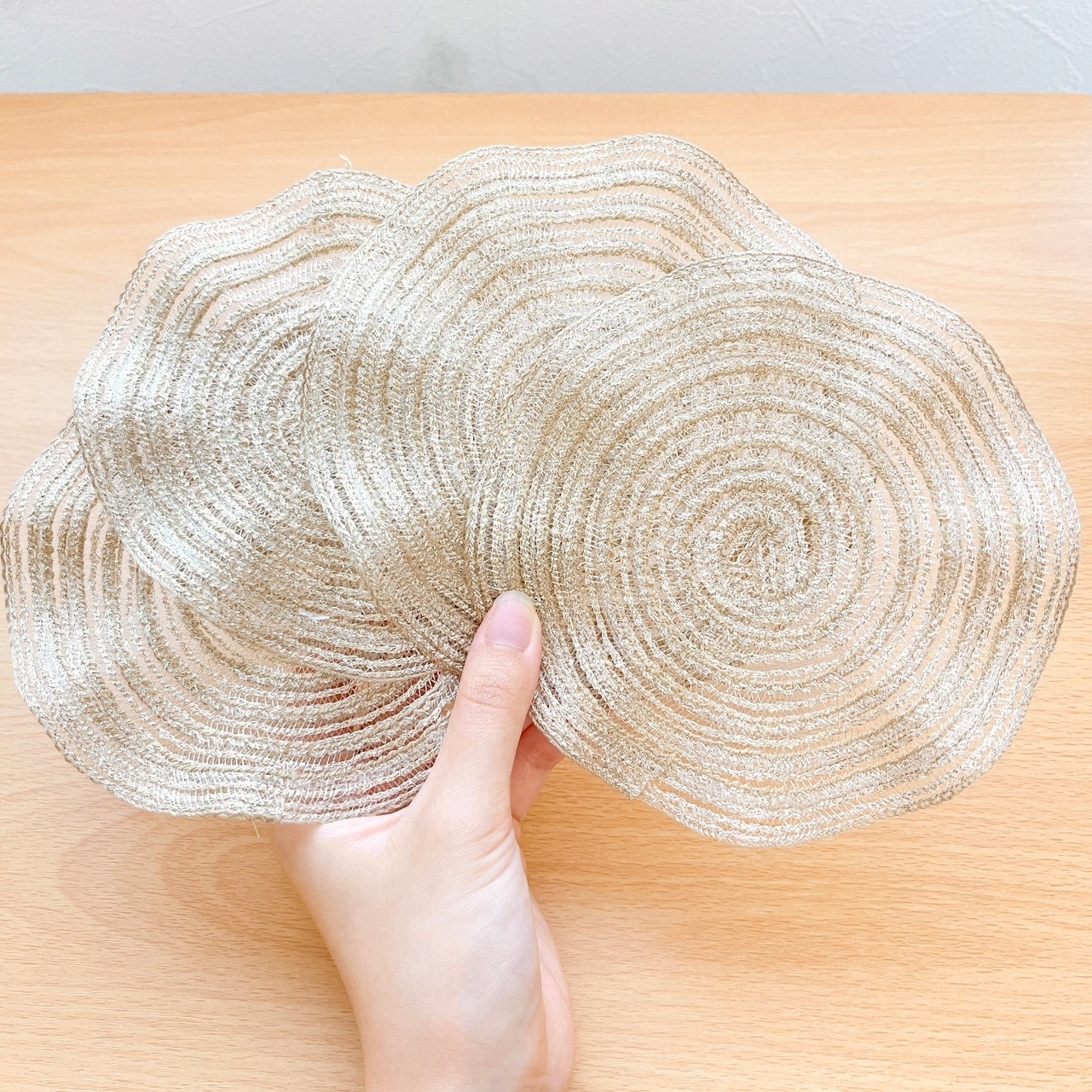 DAISO(ダイソー)のオススメのコースター「フリルコースター」