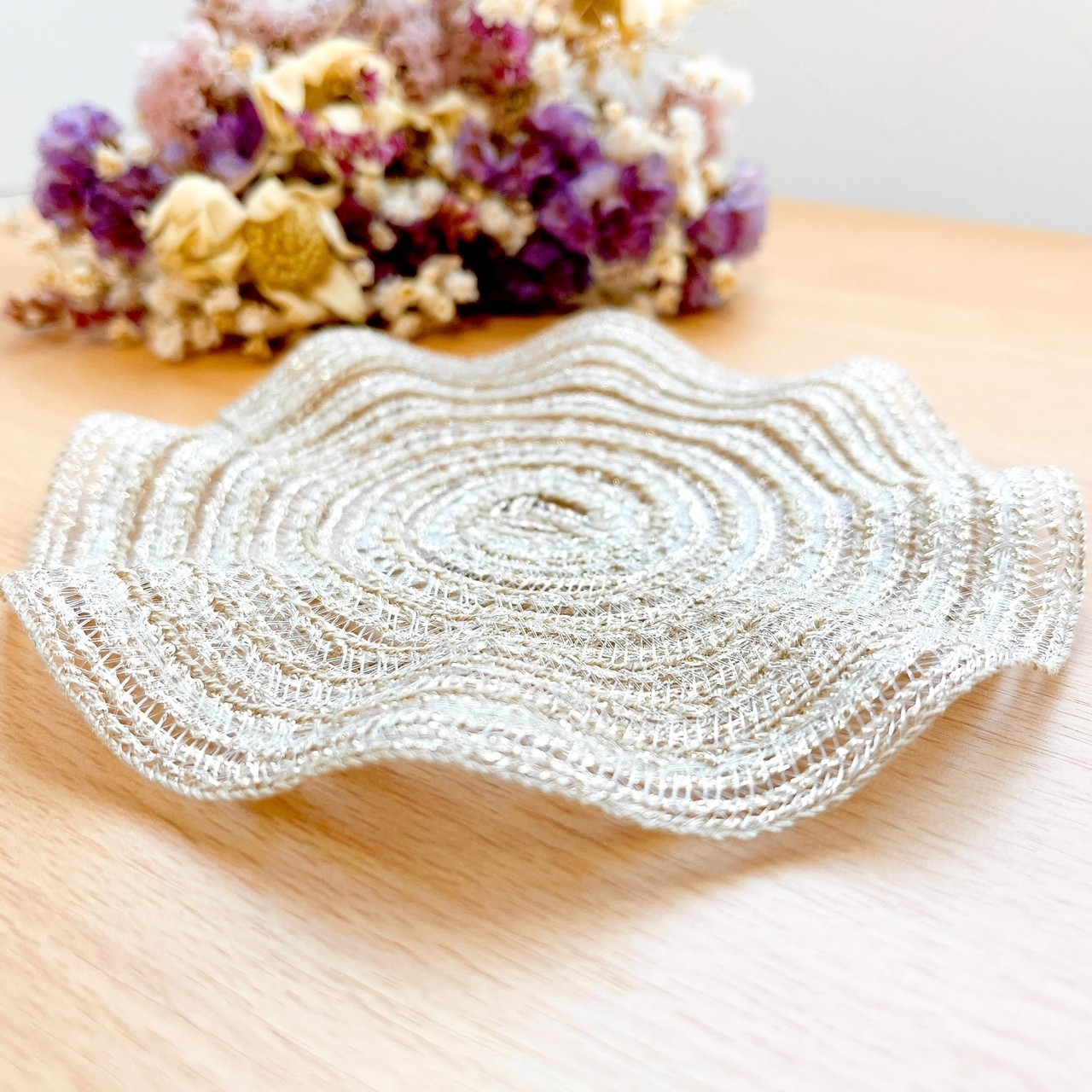 DAISO(ダイソー)のオススメのコースター「フリルコースター」