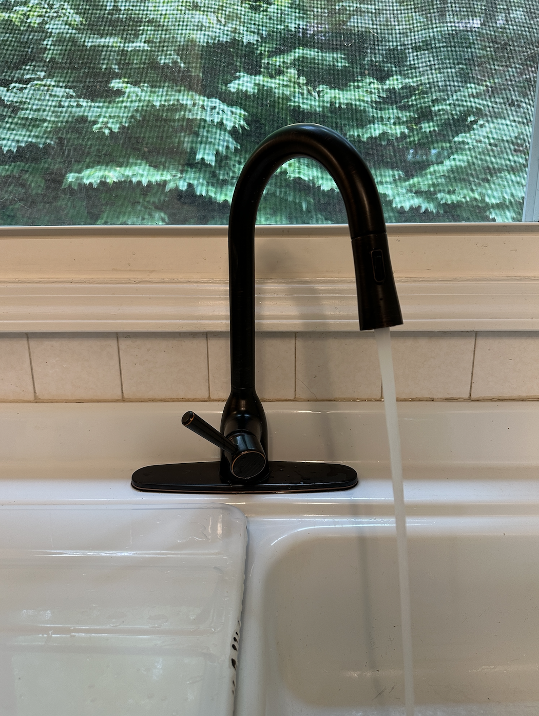 kitchen faucet running