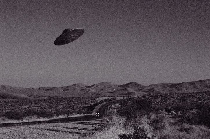 ufo flying in the desert