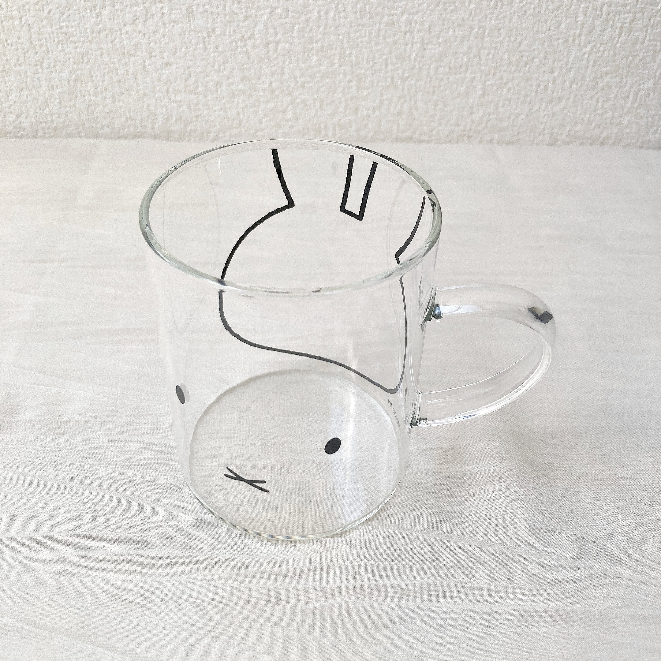 LOFT(ロフト)で見つけたオススメのミッフィーグッズ「耐熱グラスマグ 330ml セルフィー ミッフィー」