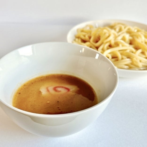 FamilyMart(ファミリーマート)のおすすめ「頑者監修 濃厚魚介つけ麺」