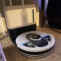 Reviewer's photo of vacuum