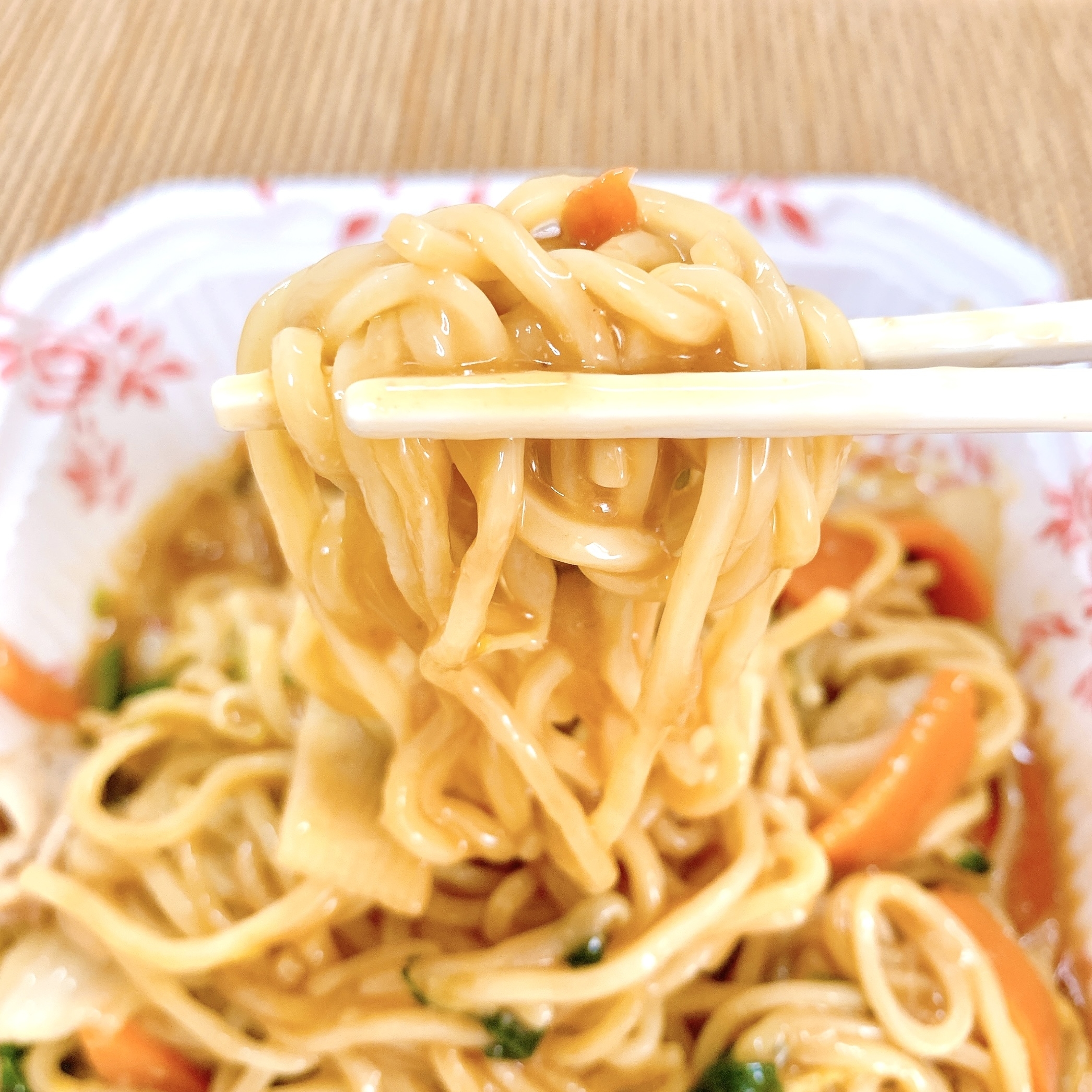 FamilyMart(ファミリーマート)のおすすめの冷凍食品「鉄板焼き麺が香ばしい五目あんかけ焼そば」