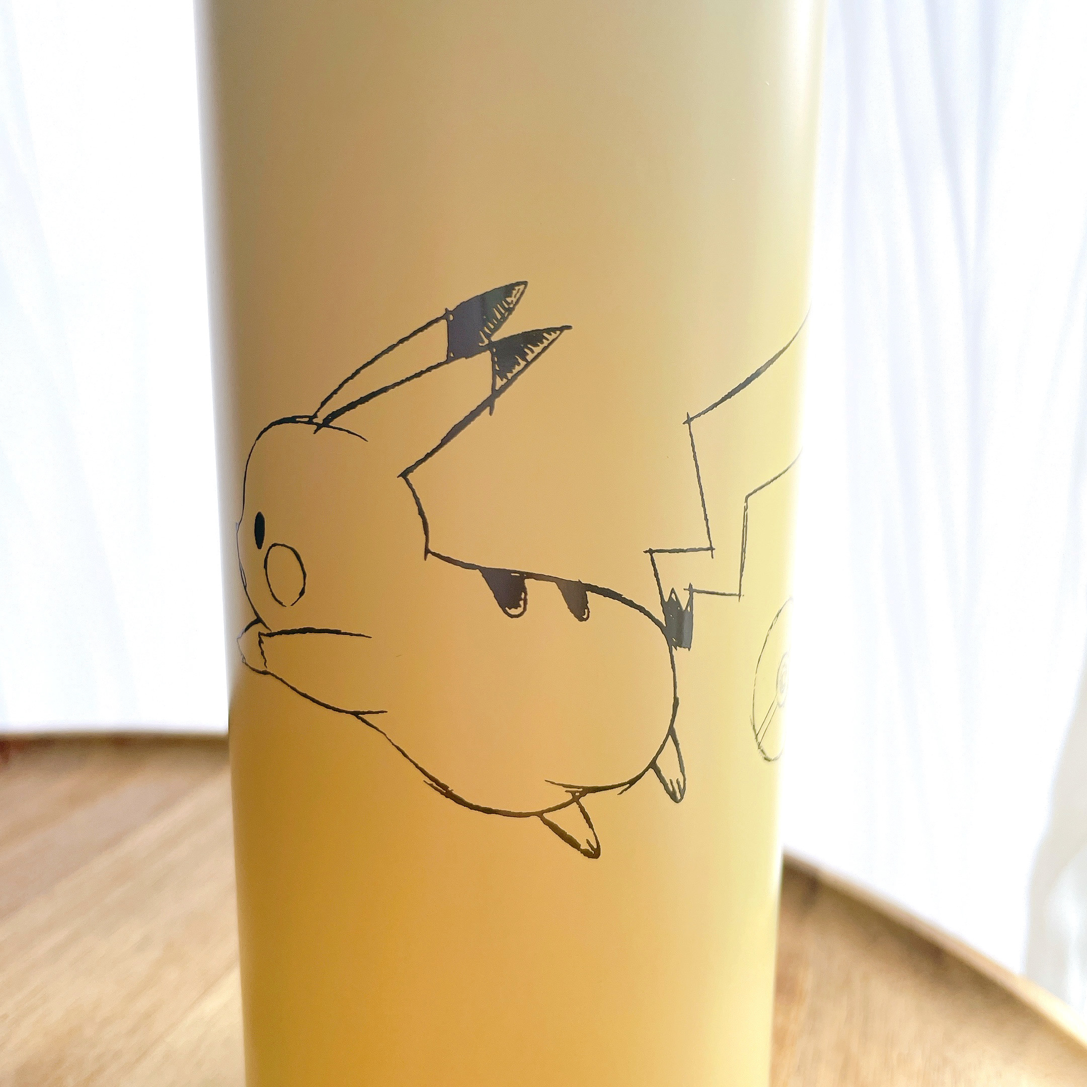 ポケモンセンターのおすすめキャラクターグッズ「ステンレスボトル Pikachu number025 イエロー」
