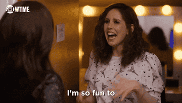 vanessa bayer saying i&#x27;m so fun to see your face and body and to meet you in the person