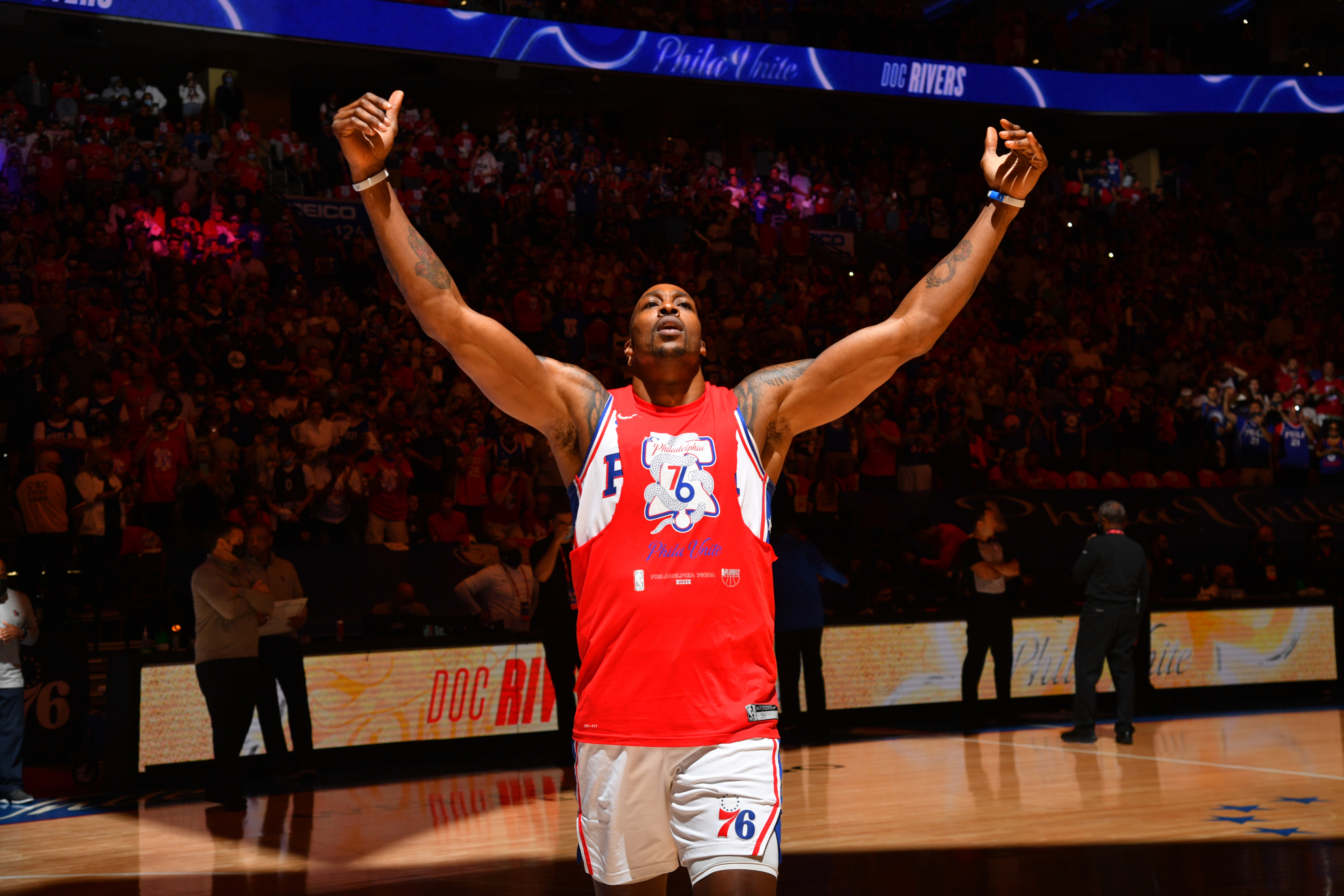 Philadelphia 76ers Moses Malone in action, blocking shot vs Los News  Photo - Getty Images