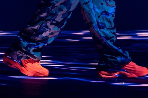 rit kleinhandel Vakman Drake's Nike NOCTA Hot Step 2 Debuted on It's All A Blur Tour | Complex