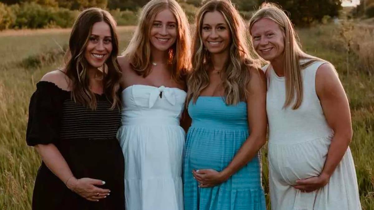 To make it even more mind blowing, two of the four women are expected to give birth on the same day.