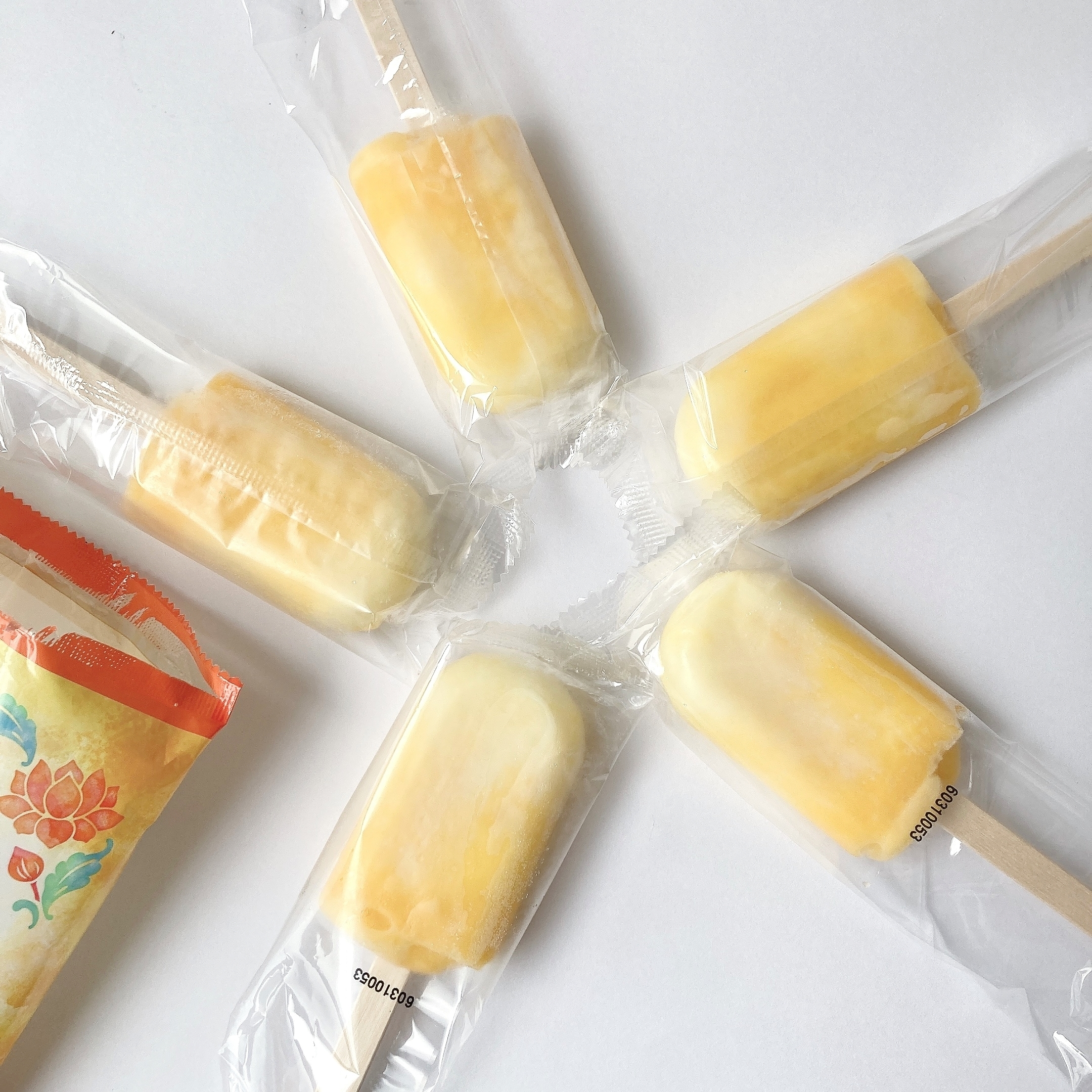 SEIYU(西友)のオススメのアイス「みかん杏仁豆腐 アイスバー 5本入」