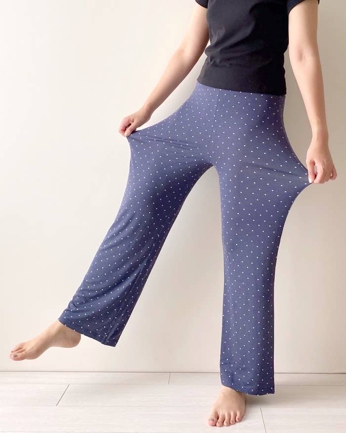 GU】休日はずっとコレ着てたい！はき心地バツグンの「楽ちんパンツ 