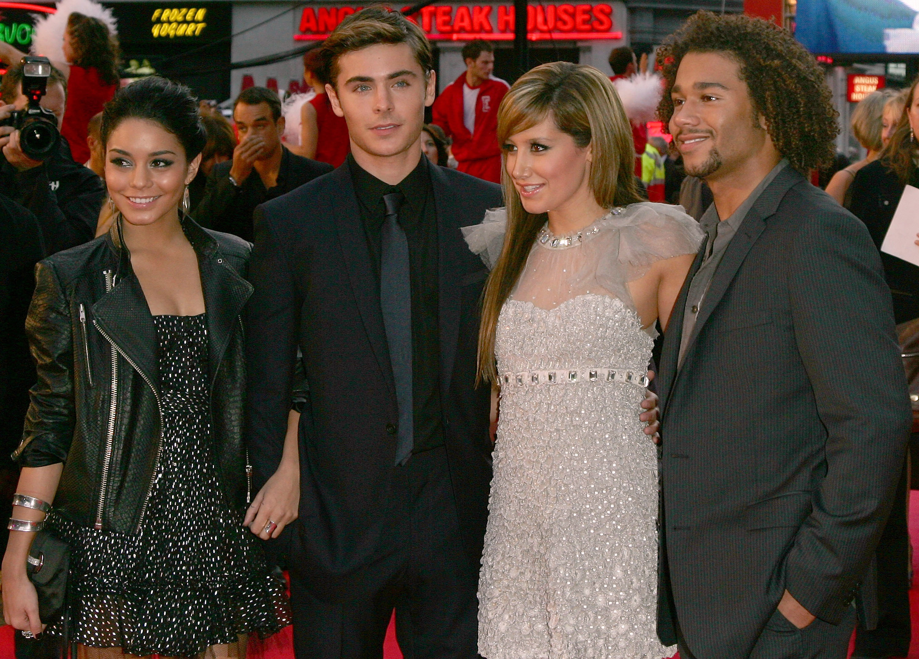 Cast members of High School Musical on the red carpet