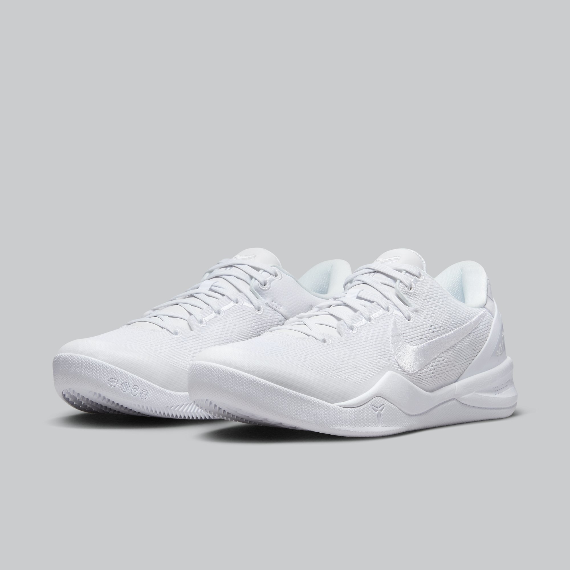 Kobe cheap white shoes