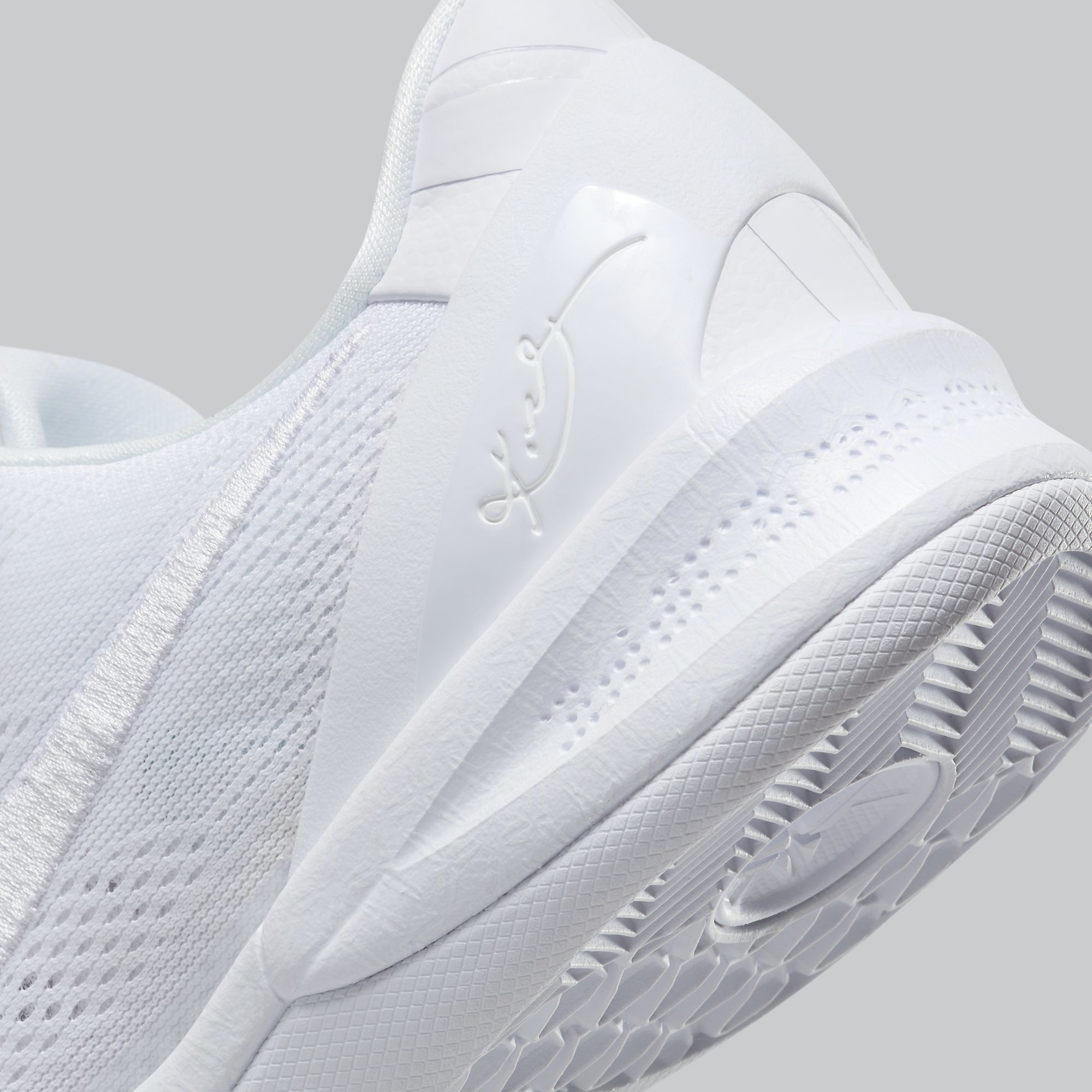 Nike Kobe 8 VIII Halo Triple White Release Date FJ9364-100 Heel Detail