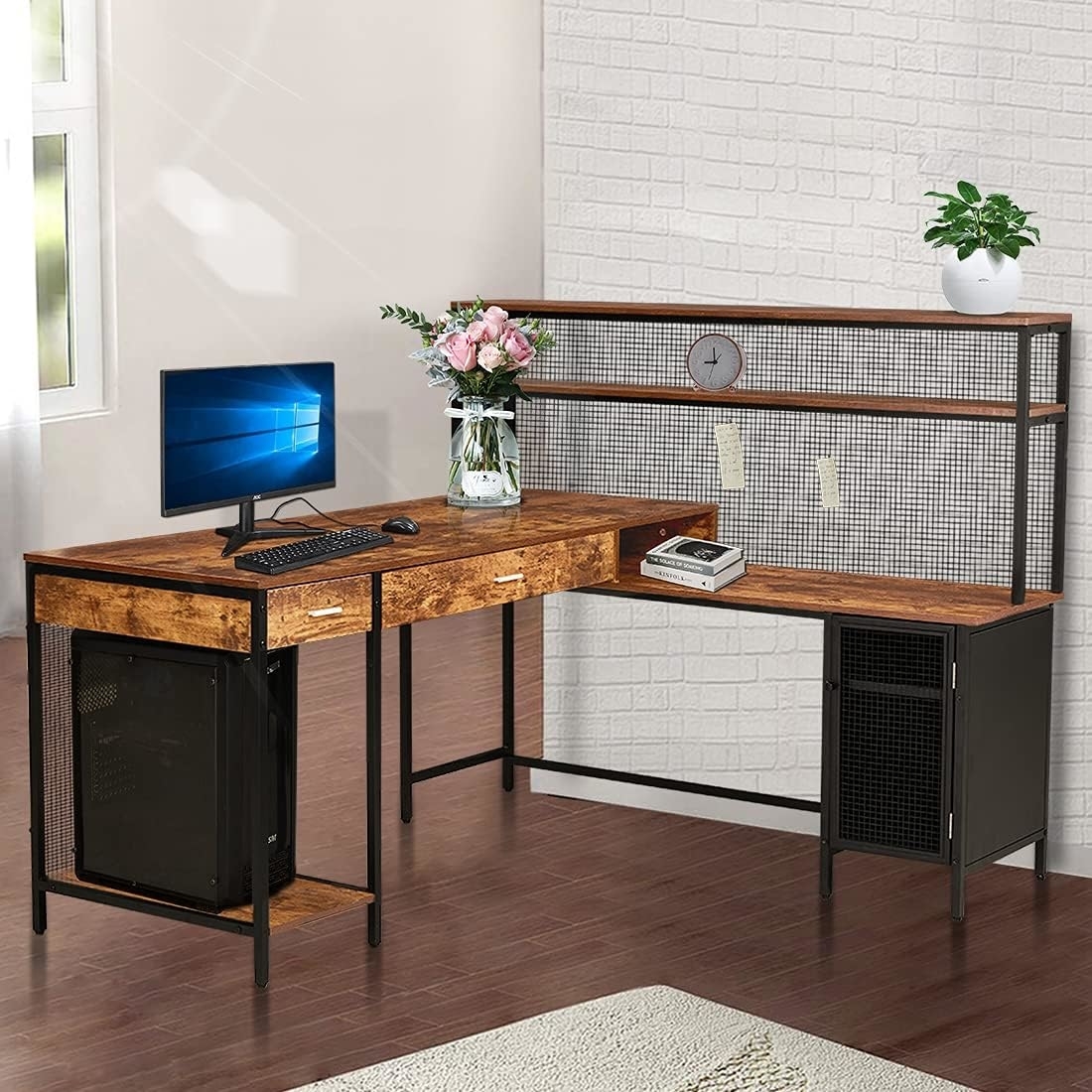 the black and wood desk
