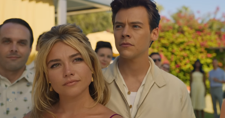 Close-up of Florence Pugh and Harry Styles in the movie