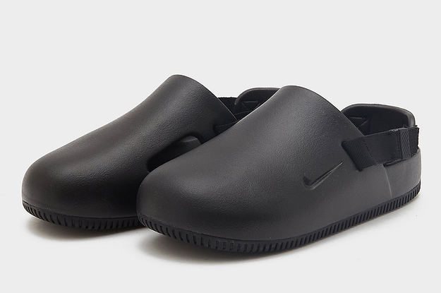 These Nike Mules Look Familiar