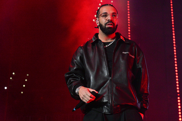 Drake Confronts Male Fan Who Wrestled Female Over Towel Thrown Into ...