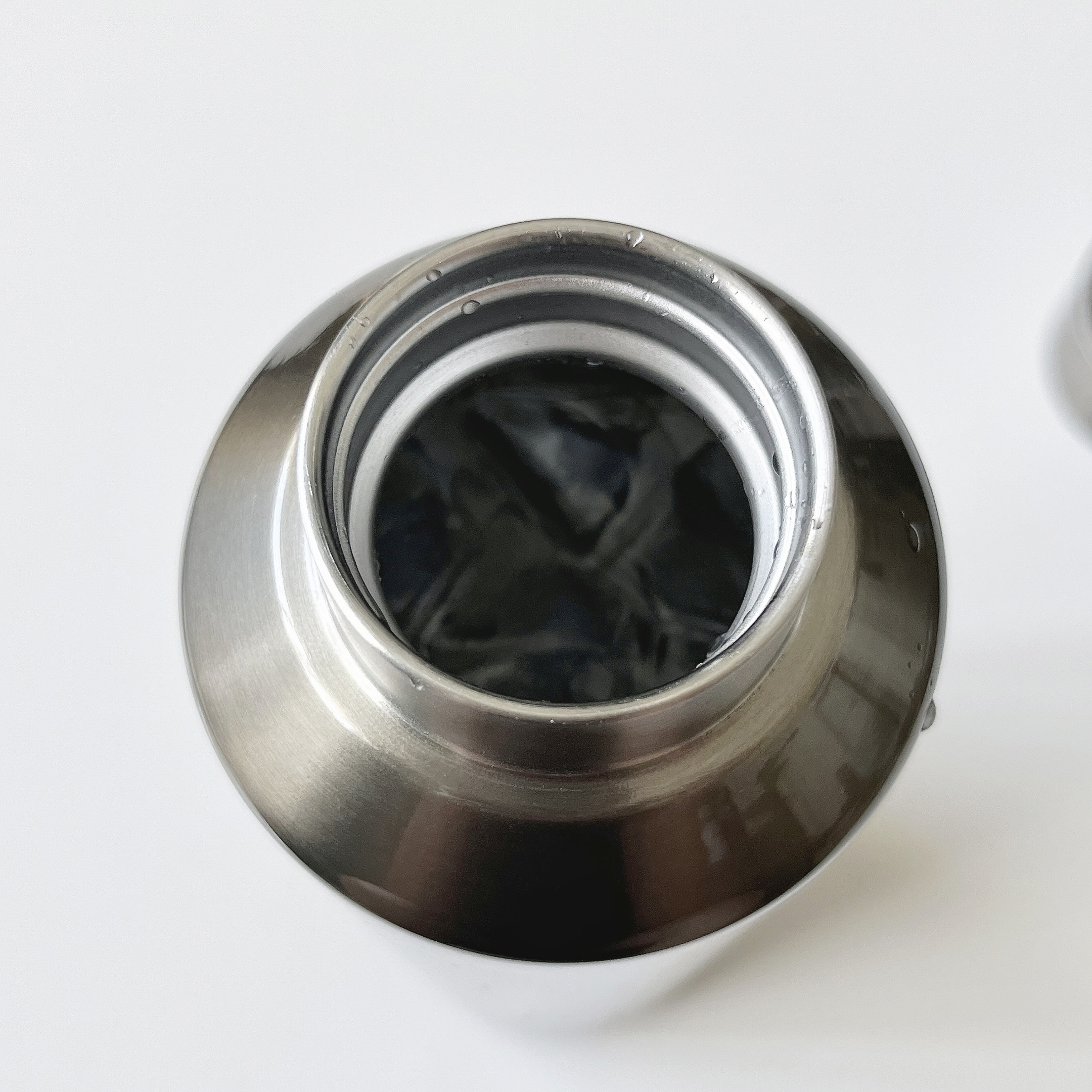 スターバックスのおすすめタンブラー・ボトル「ステンレスボトルシルバー591ml」