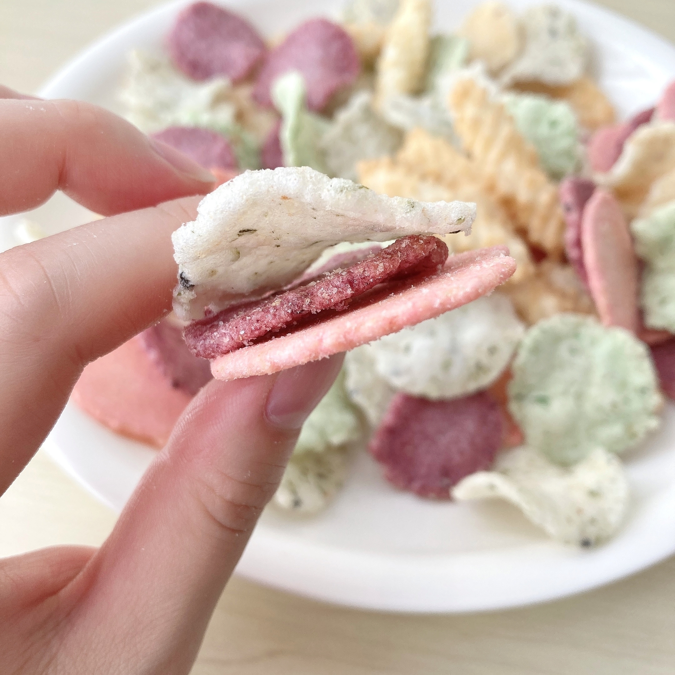 SEIYU（西友）のオススメのおかし「素材の彩り野菜ミックスせん 100g」